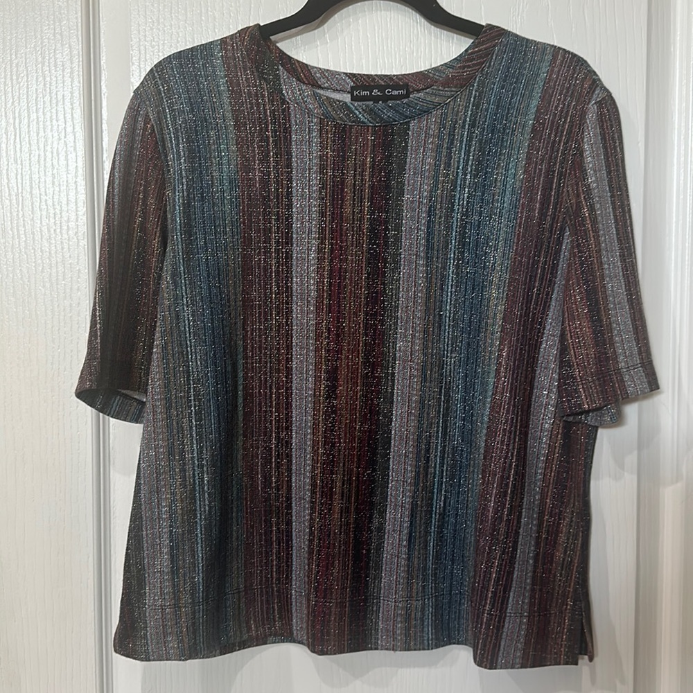 Kim & Cami size S short sleeve multicolor, glitter fabric top